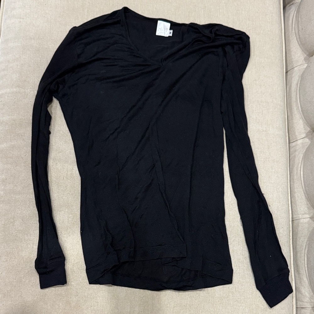 Undersilk Black V-neck Silk Shirt for Skiing/Winter